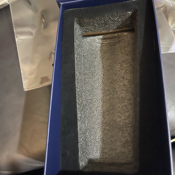 Wireless Speaker Bottle User Manual - Picture 9 of 10